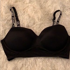 VS pink bra